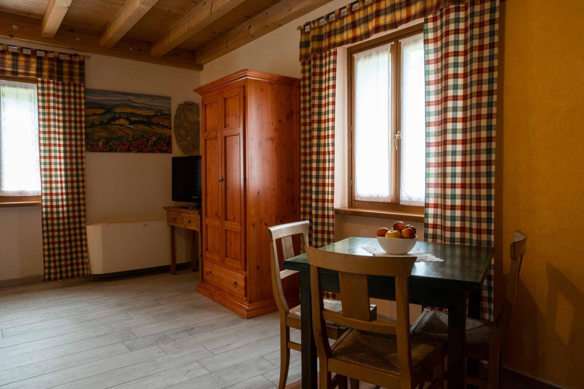 Agriturismo Revena Brentino Belluno Exteriör bild